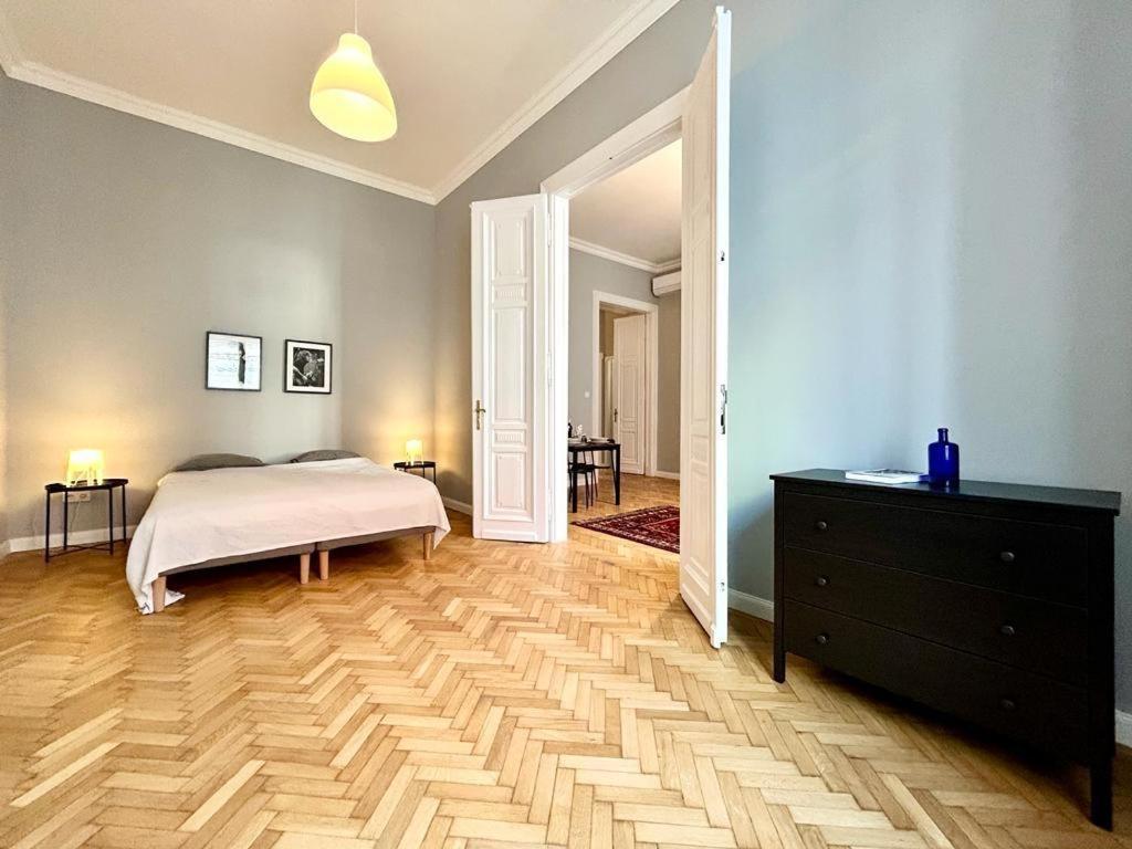 Gellert Danube Panorama Apartment Budapeste Exterior foto