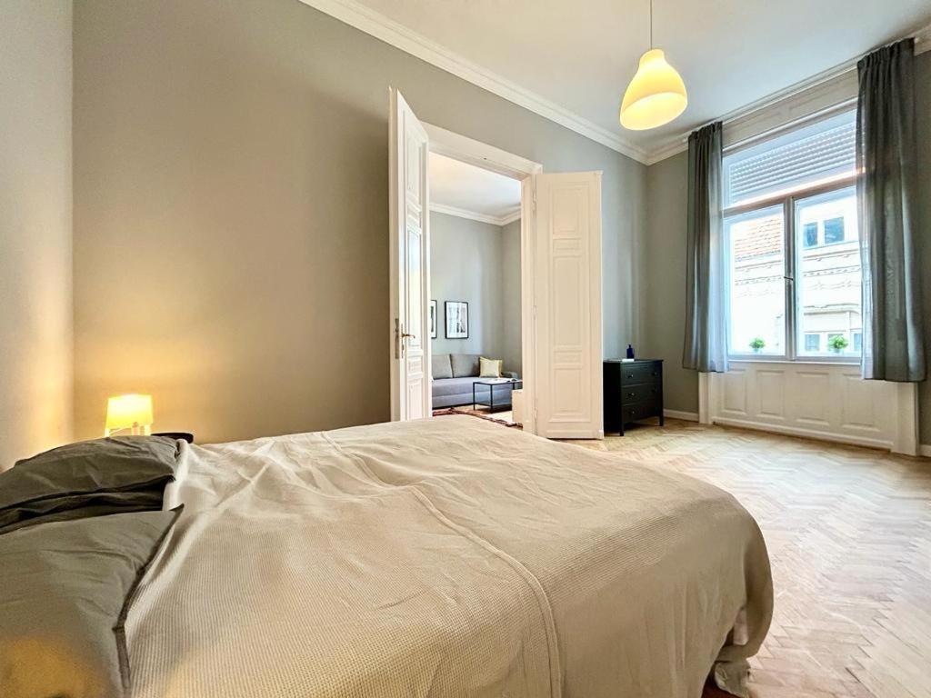 Gellert Danube Panorama Apartment Budapeste Exterior foto